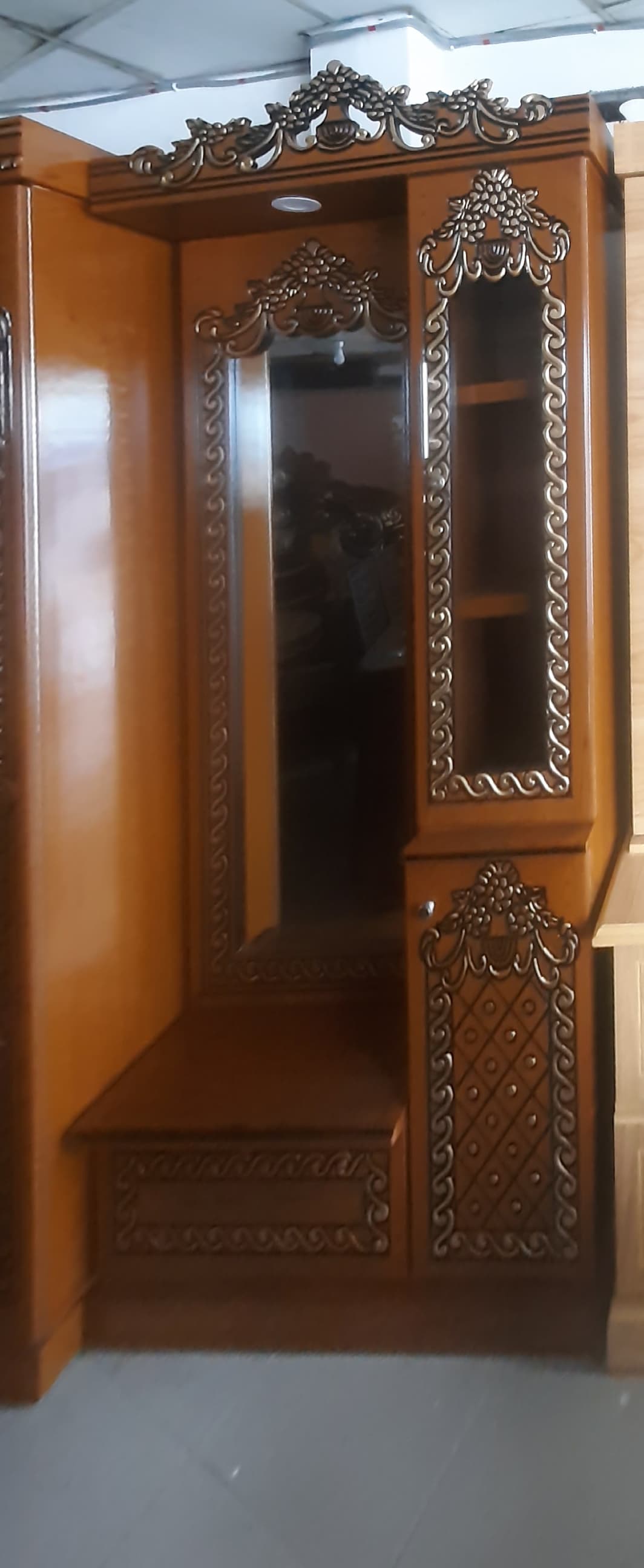 Drassing Table